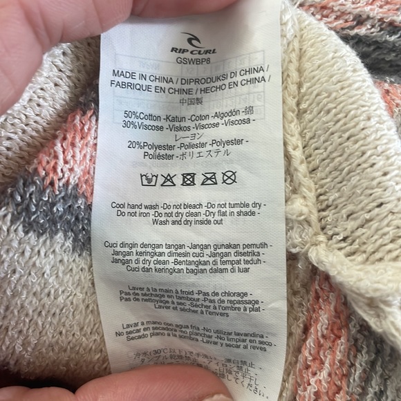 Women’s rip curl my tide poncho size medium. - Picture 3 of 4